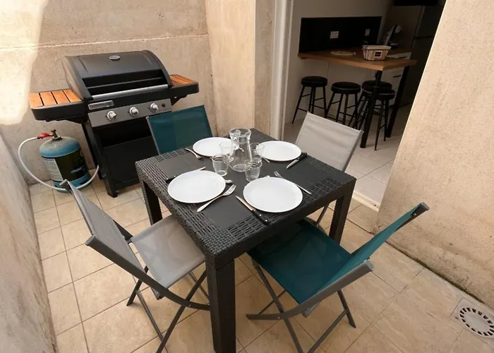 Maison Du Colombier Apartment *